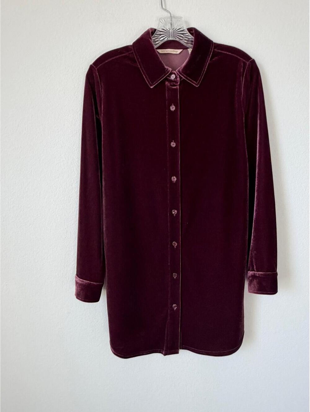 Soft Surroundings Long Sleeve Button Front Velour Pale Purple Shirt Size S